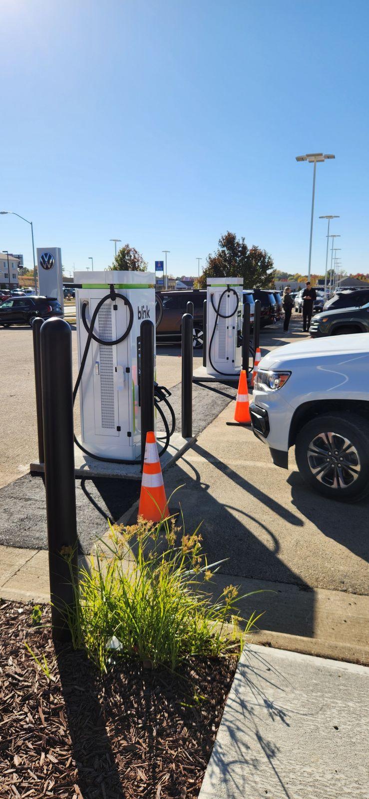 Blink 120kW DC Fast EV Charger – Dual-Port Commercial Charging Station